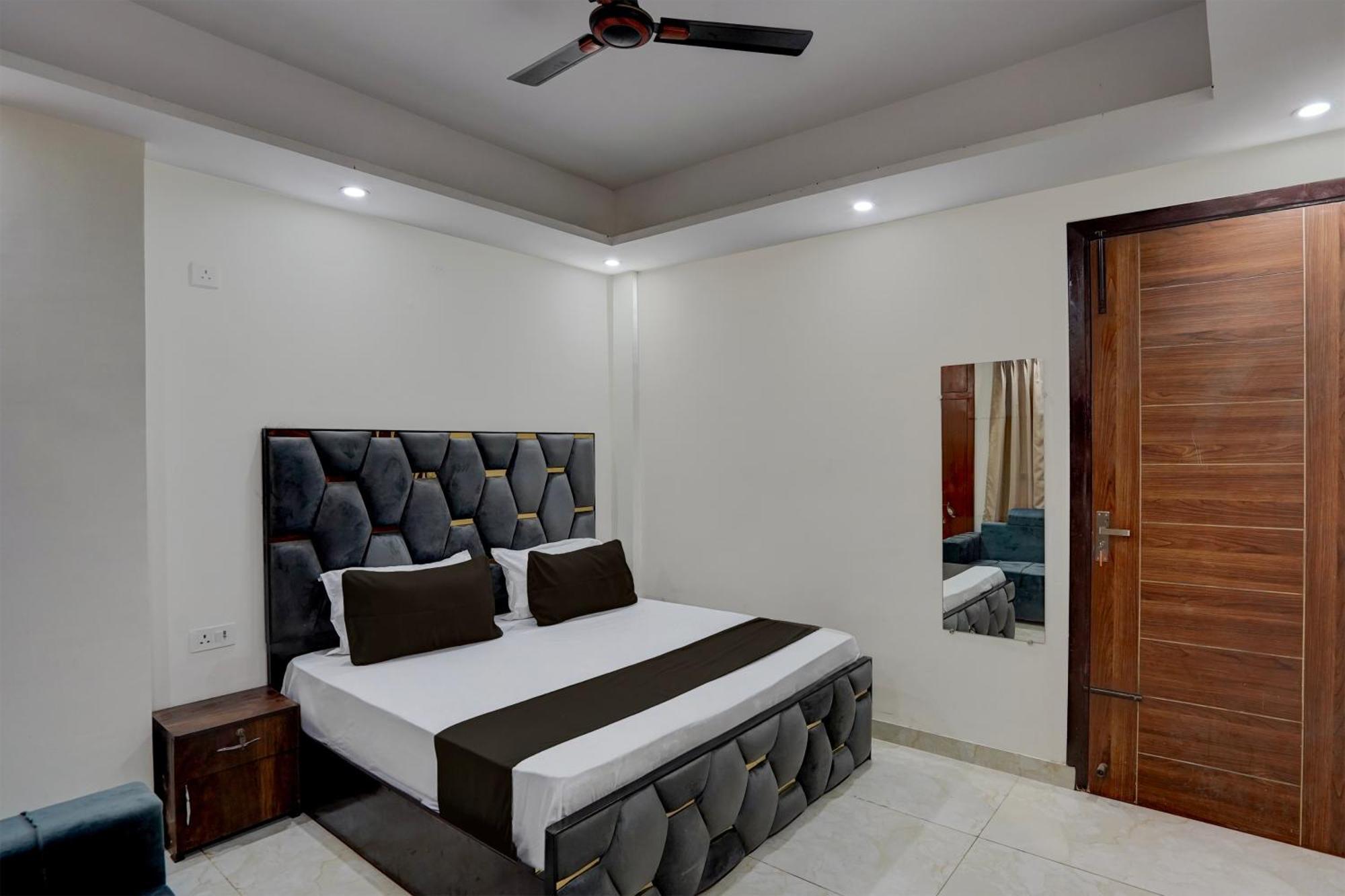Hotel O R.N Residency Hotel Ghaziabad Exterior foto