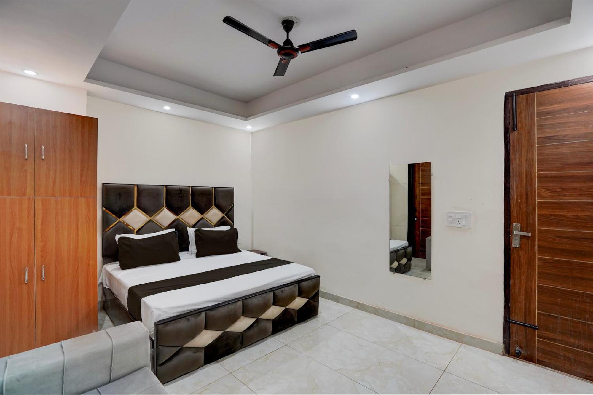 Hotel O R.N Residency Hotel Ghaziabad Exterior foto